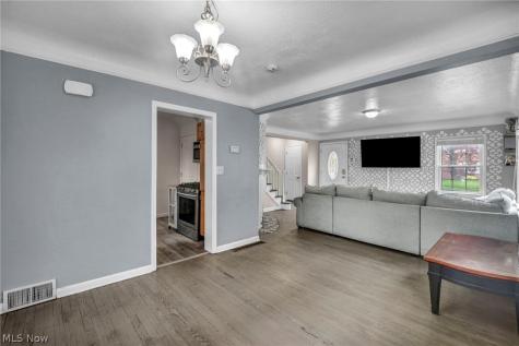21731 Maydale Avenue Euclid OH 44123