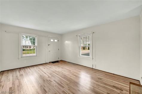 127 Lafayette Street Elyria OH 44035