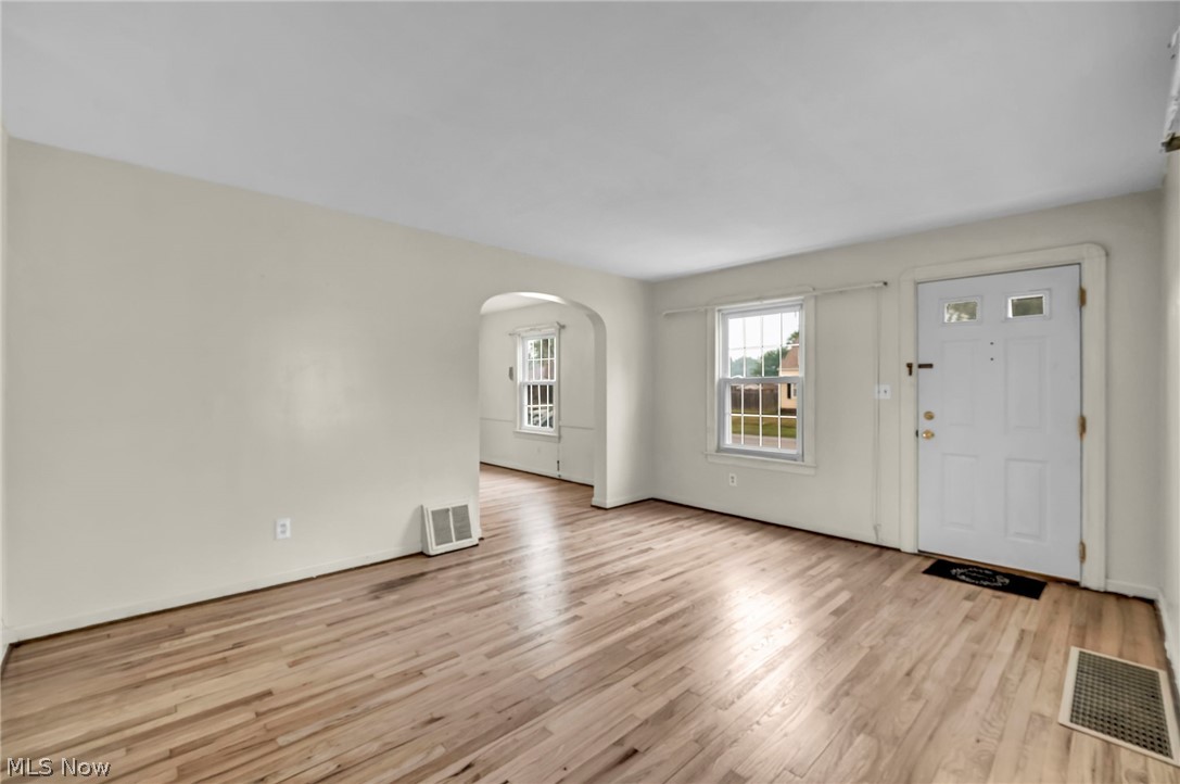 127 Lafayette Street Elyria OH 44035
