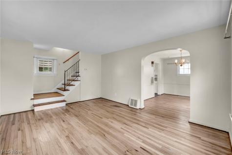 127 Lafayette Street Elyria OH 44035