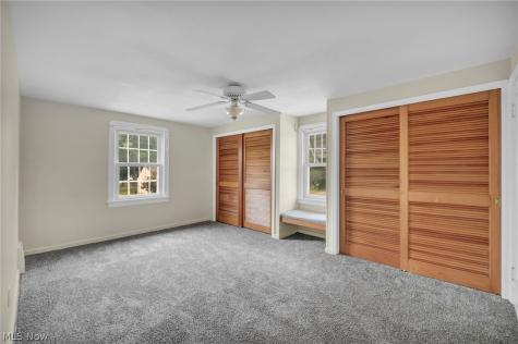 127 Lafayette Street Elyria OH 44035