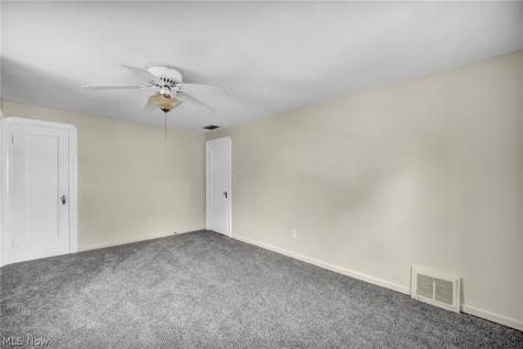 127 Lafayette Street Elyria OH 44035