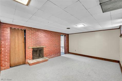 127 Lafayette Street Elyria OH 44035