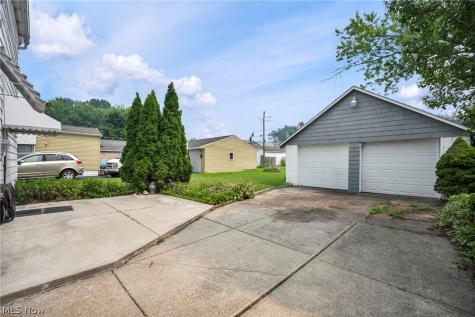 127 Lafayette Street Elyria OH 44035