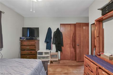 4695 Martin Drive North Olmsted OH 44070