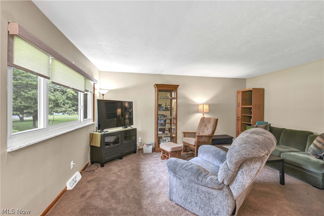 4695 Martin Drive North Olmsted OH 44070