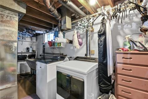 4695 Martin Drive North Olmsted OH 44070