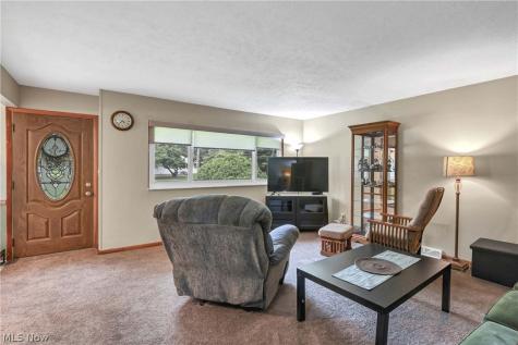 4695 Martin Drive North Olmsted OH 44070