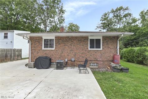 4695 Martin Drive North Olmsted OH 44070