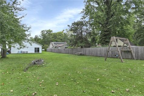 4695 Martin Drive North Olmsted OH 44070