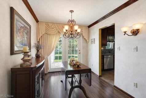 14924 Carol Drive Maple Heights OH 44137