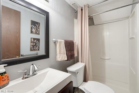 14924 Carol Drive Maple Heights OH 44137