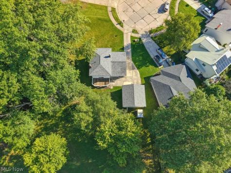 14924 Carol Drive Maple Heights OH 44137