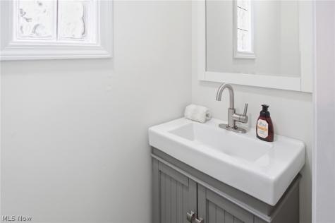 3126 Mayfield Road Stow OH 44224