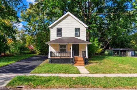 904 E 144th Street Cleveland OH 44110