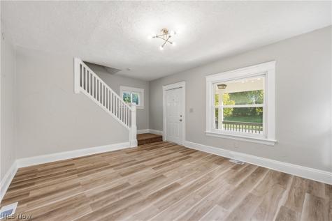904 E 144th Street Cleveland OH 44110