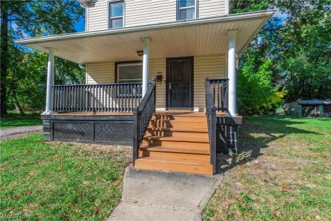 904 E 144th Street Cleveland OH 44110