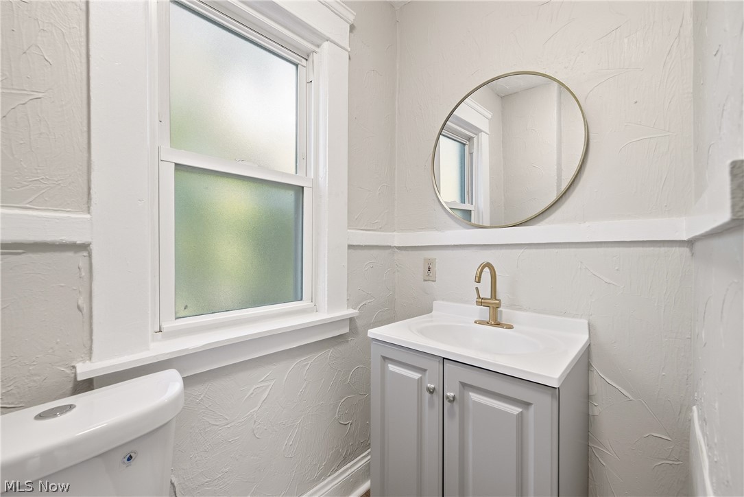 904 E 144th Street Cleveland OH 44110