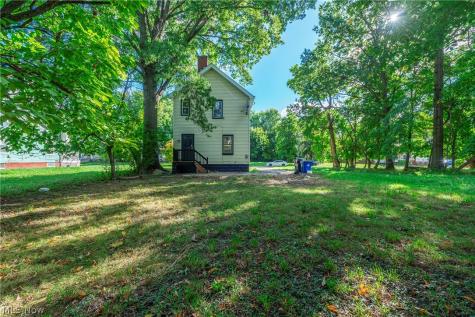 904 E 144th Street Cleveland OH 44110