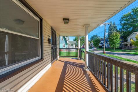 904 E 144th Street Cleveland OH 44110