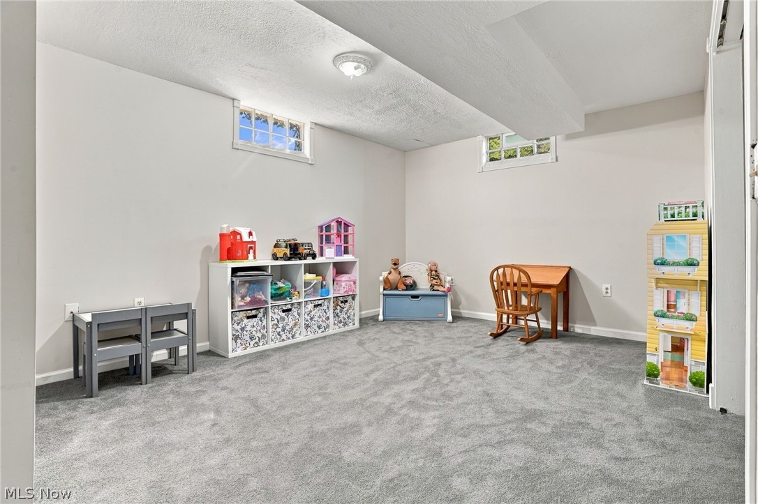 1064 Danielle Avenue Louisville OH 44641