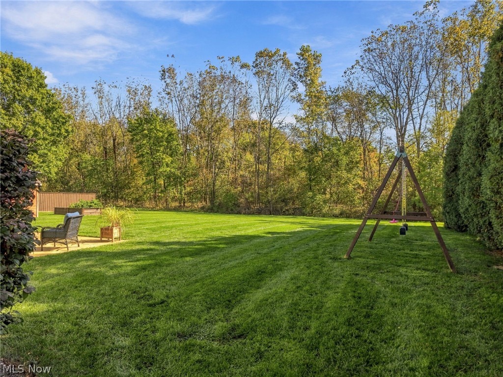 1064 Danielle Avenue Louisville OH 44641