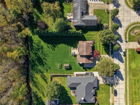 1064 Danielle Avenue Louisville OH 44641