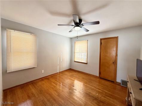 11011 Wallingford Avenue Garfield Heights OH 44125