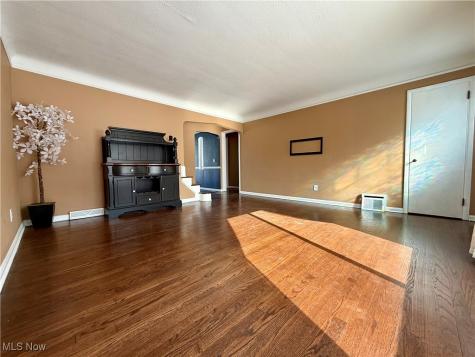 11011 Wallingford Avenue Garfield Heights OH 44125