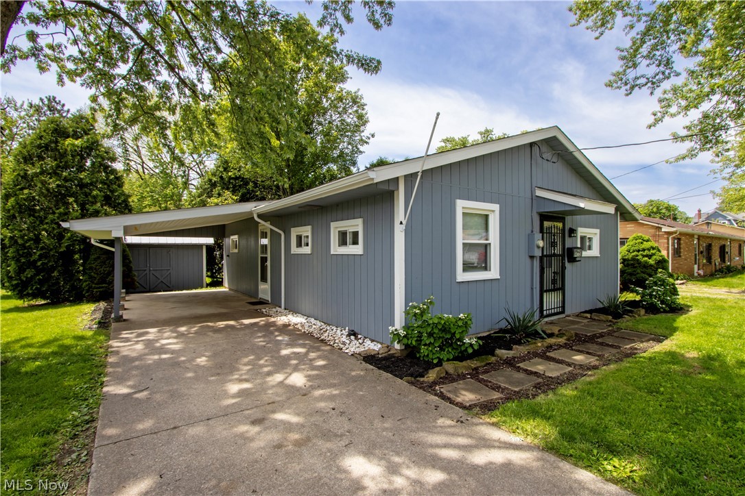 912 Jefferson Street Orrville OH 44667
