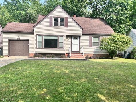 1011 Learidge Road Lyndhurst OH 44124