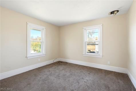 1649 Gibbs Avenue NE Canton OH 44705