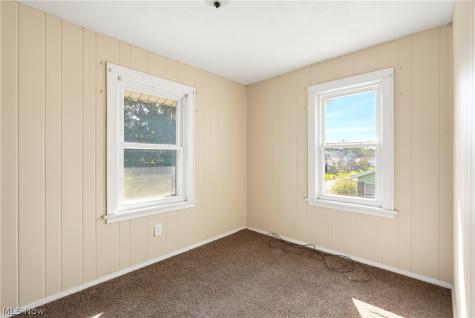 1649 Gibbs Avenue NE Canton OH 44705