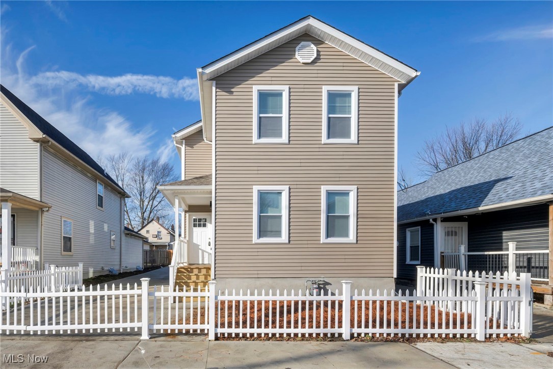 3340 W 61st Street Cleveland OH 44102