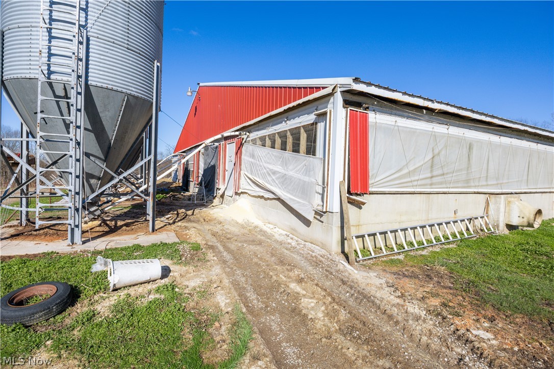 19345 Township Road 121 Newcomerstown OH 43832