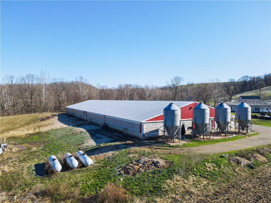 19345 Township Road 121 Newcomerstown OH 43832