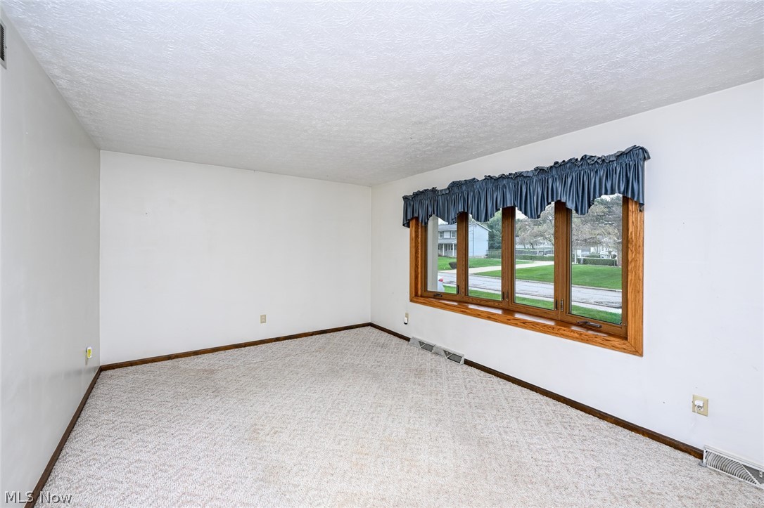 300 Castleton Road NE North Canton OH 44720