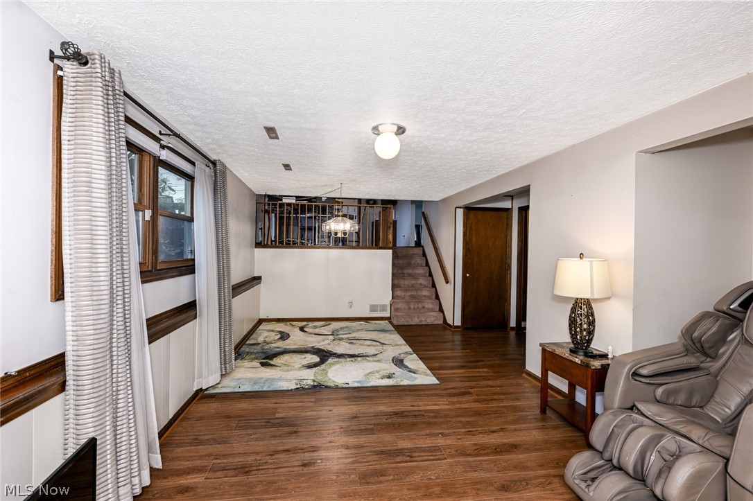 300 Castleton Road NE North Canton OH 44720