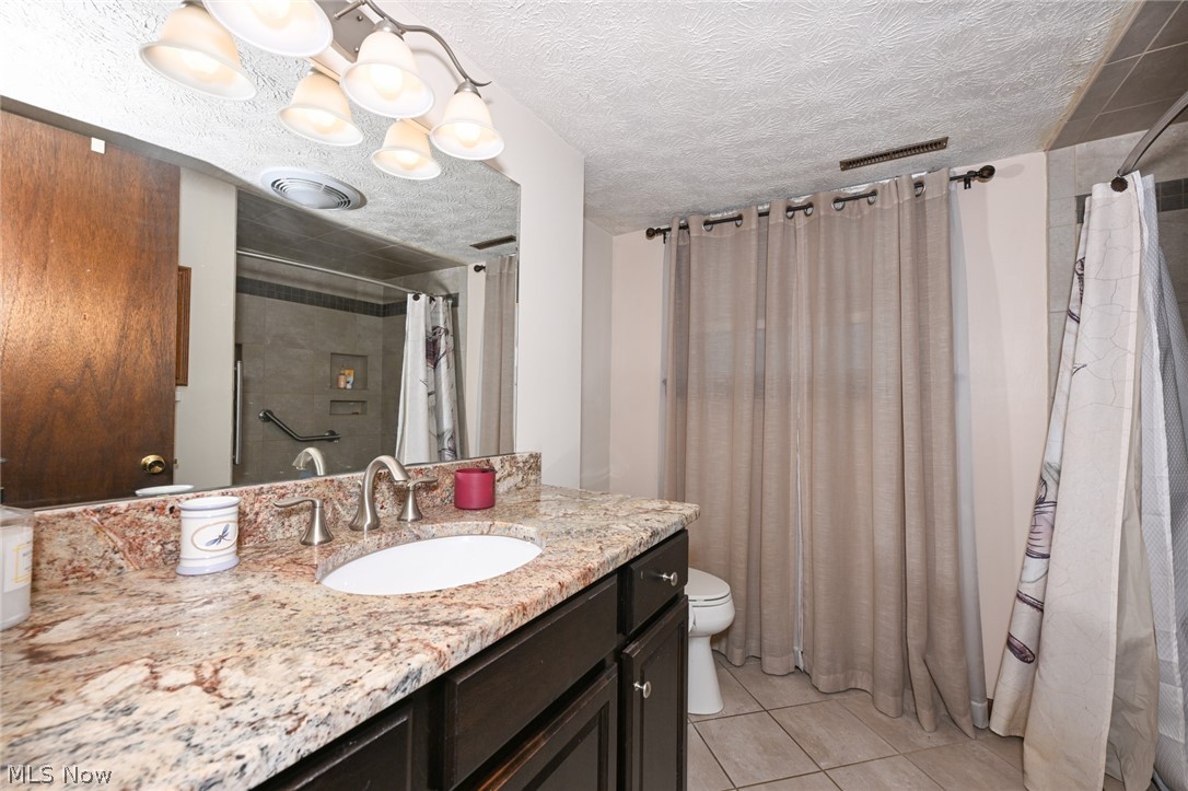 300 Castleton Road NE North Canton OH 44720