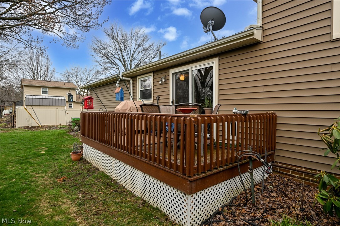 300 Castleton Road NE North Canton OH 44720