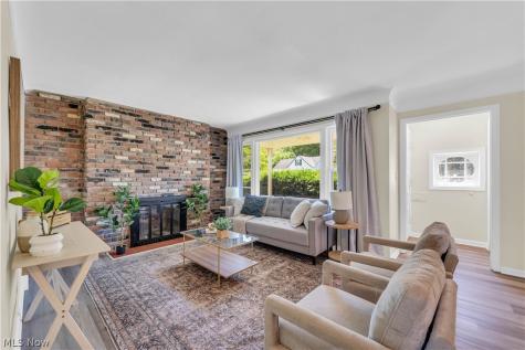 4241 Wilmington Road South Euclid OH 44121