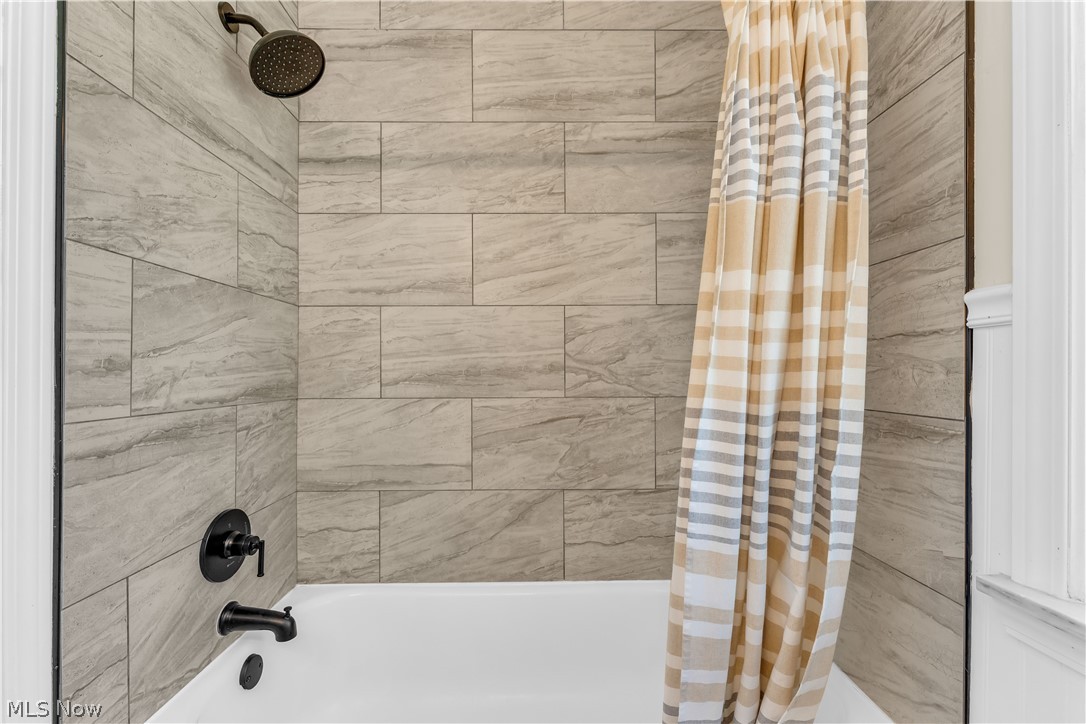 4241 Wilmington Road South Euclid OH 44121