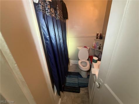 12816 Dove Avenue Cleveland OH 44105