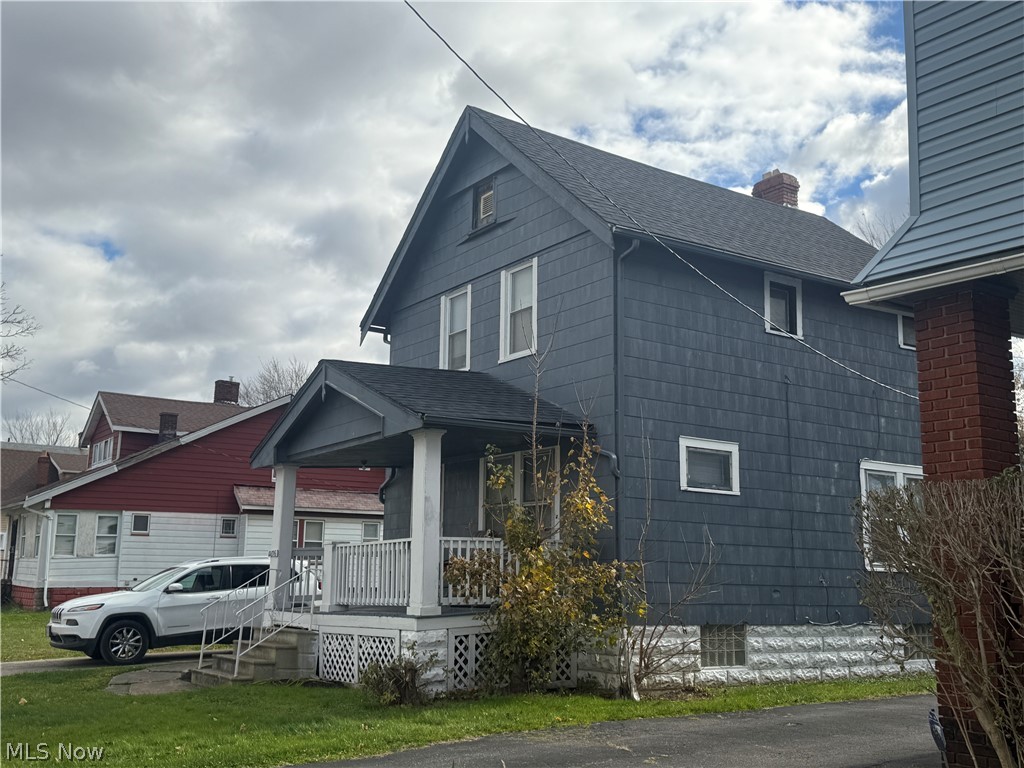 12816 Dove Avenue Cleveland OH 44105