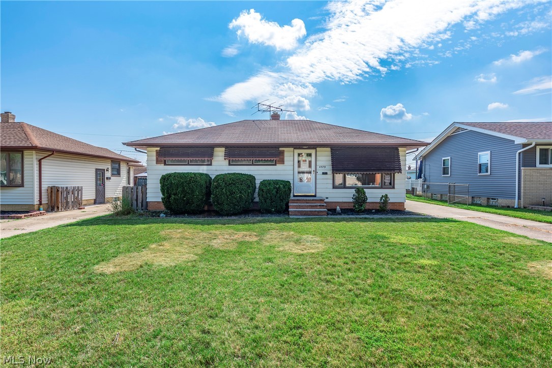 4579 Memphis Villas S Brooklyn OH 44144