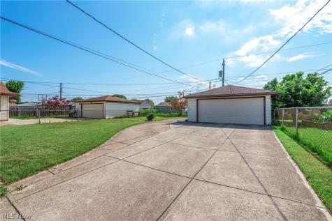 4579 Memphis Villas S Brooklyn OH 44144