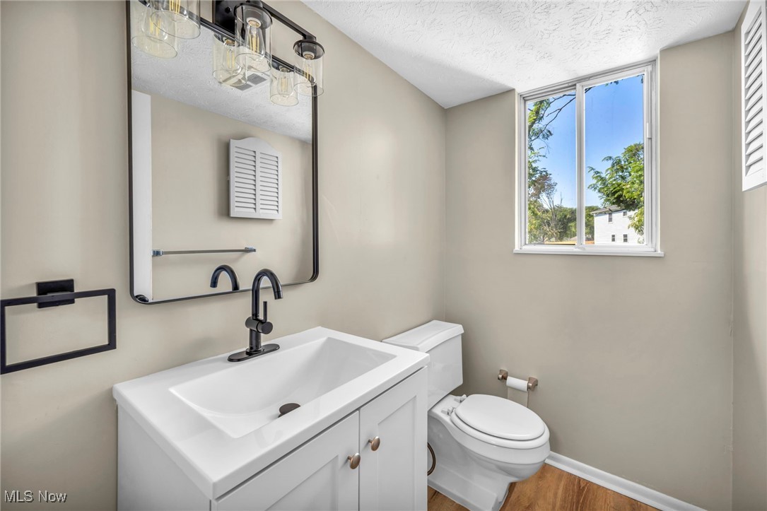 501 Button Road Bedford OH 44146