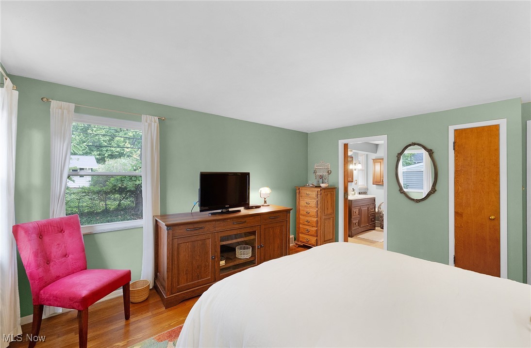 30200 Westlawn Drive Bay Village OH 44140