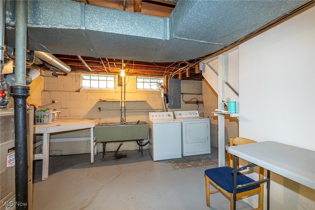 30200 Westlawn Drive Bay Village OH 44140