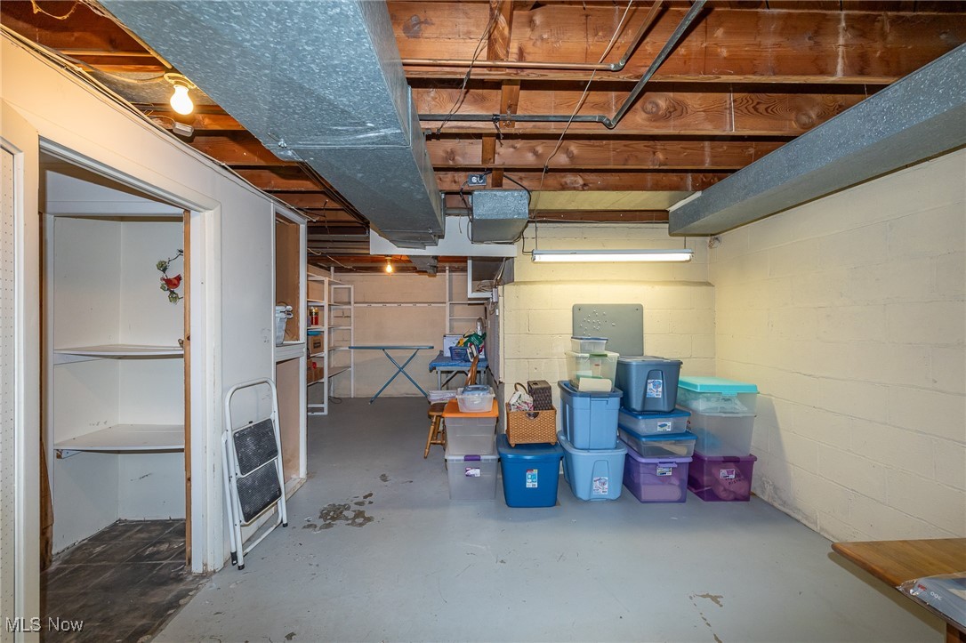 30200 Westlawn Drive Bay Village OH 44140